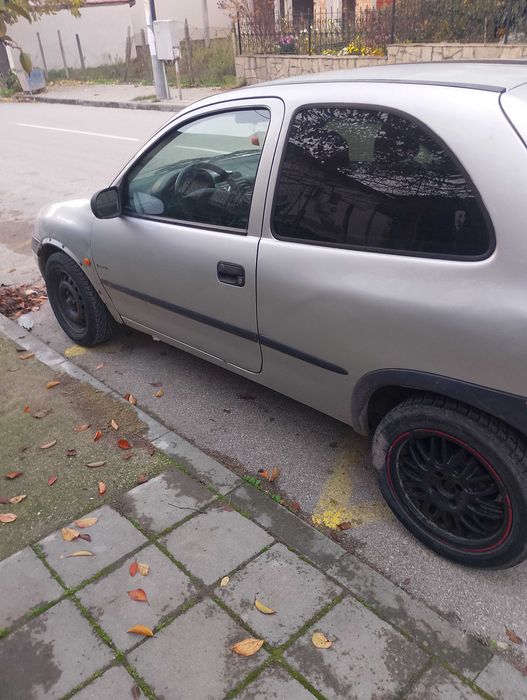 Opel corsa 1.4 benzin