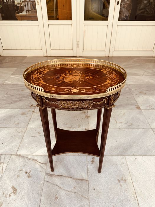 Френска антикварна масичка в стил Луи XVI (1890-1910)