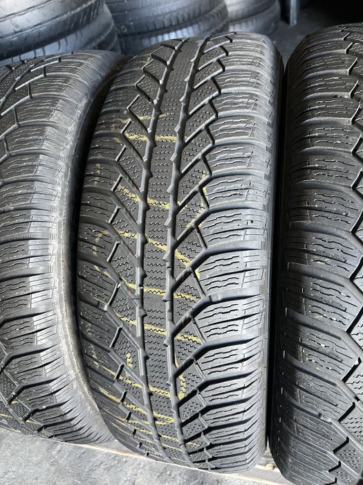 4 anvelope iarna 215/65/16 Semperit !