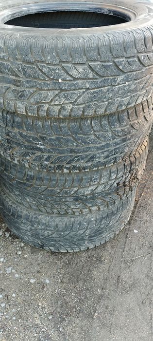 Продавам зимни гуми cooper 225/65/17