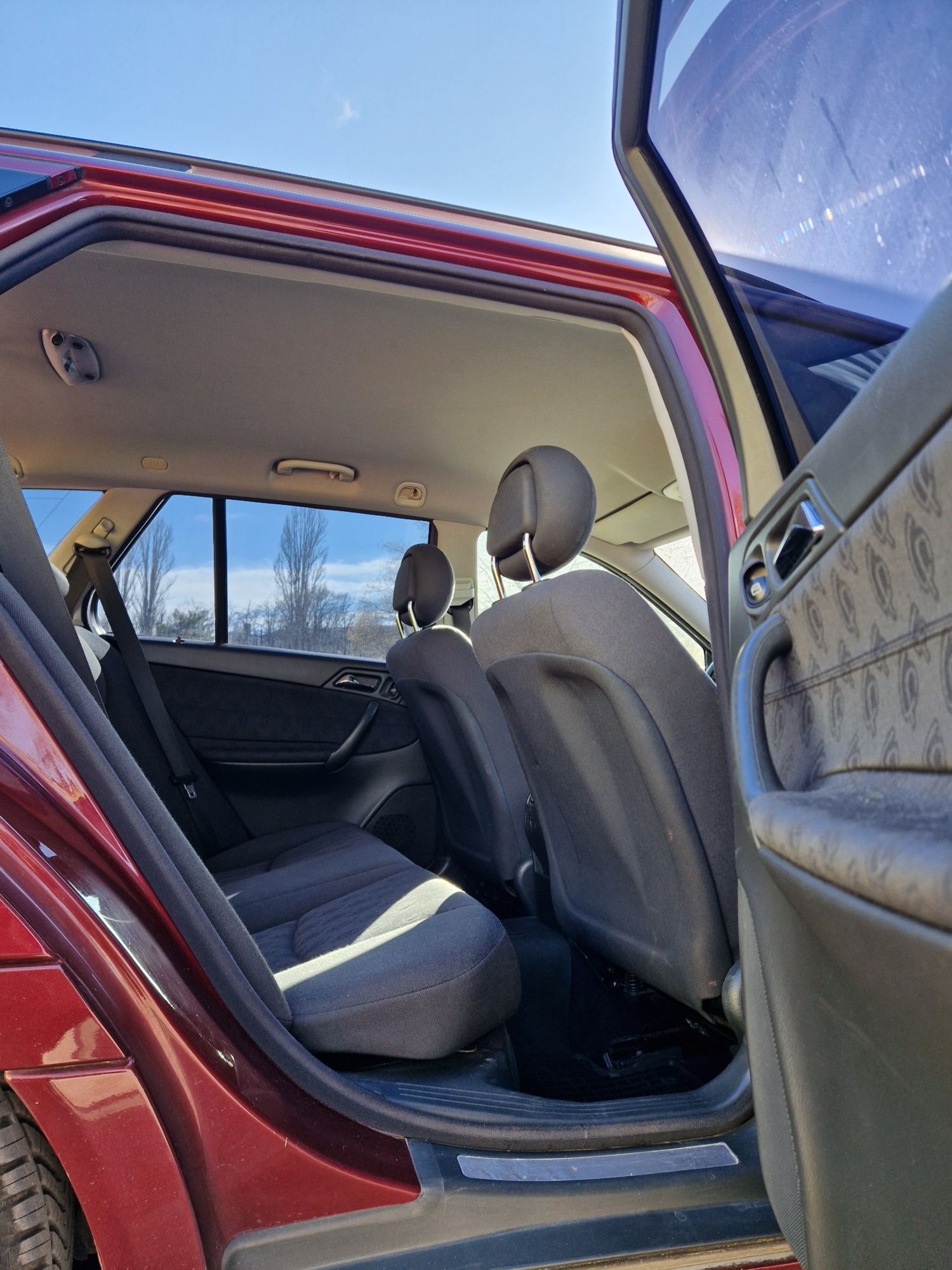 Mercedes C-class 2003 gaz benzin avtomatic