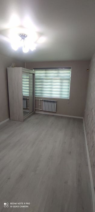 Чилонзор 2квартал 1хона 4этаж сотилади, Тарговый центр,