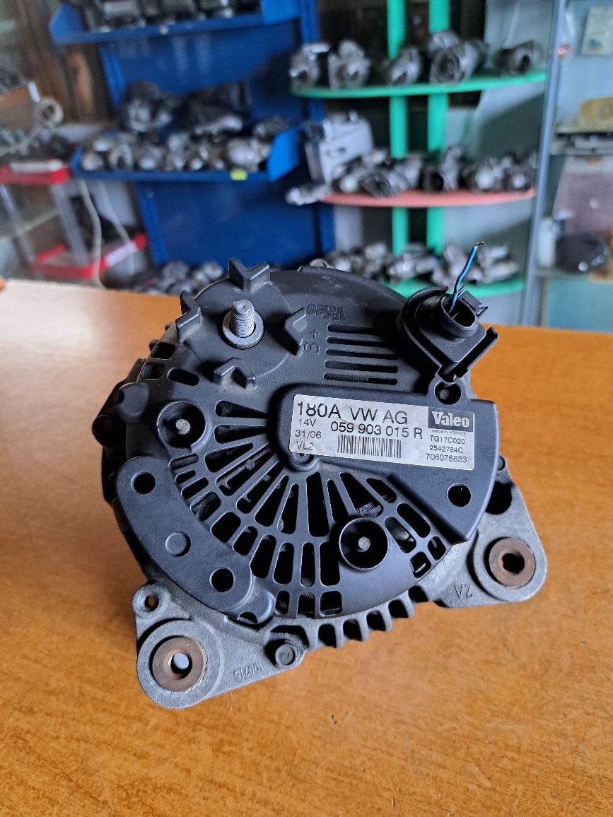 Alternator  Audi A6 4F A5 A4B7 Q7 A8 Pharton 2.7 3.0 Tdi 180A