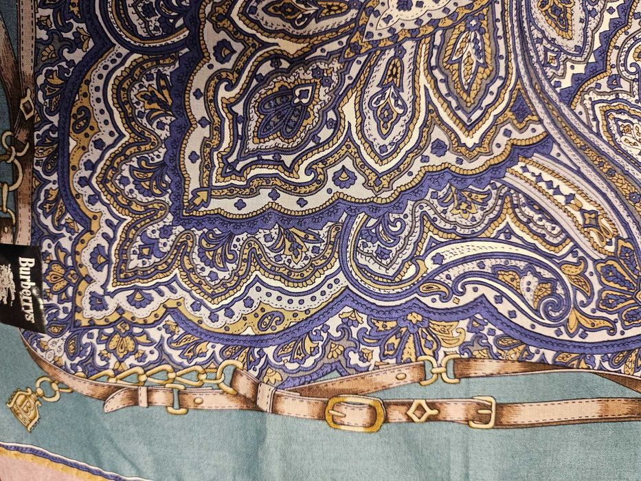 Esarfa Burberry originala