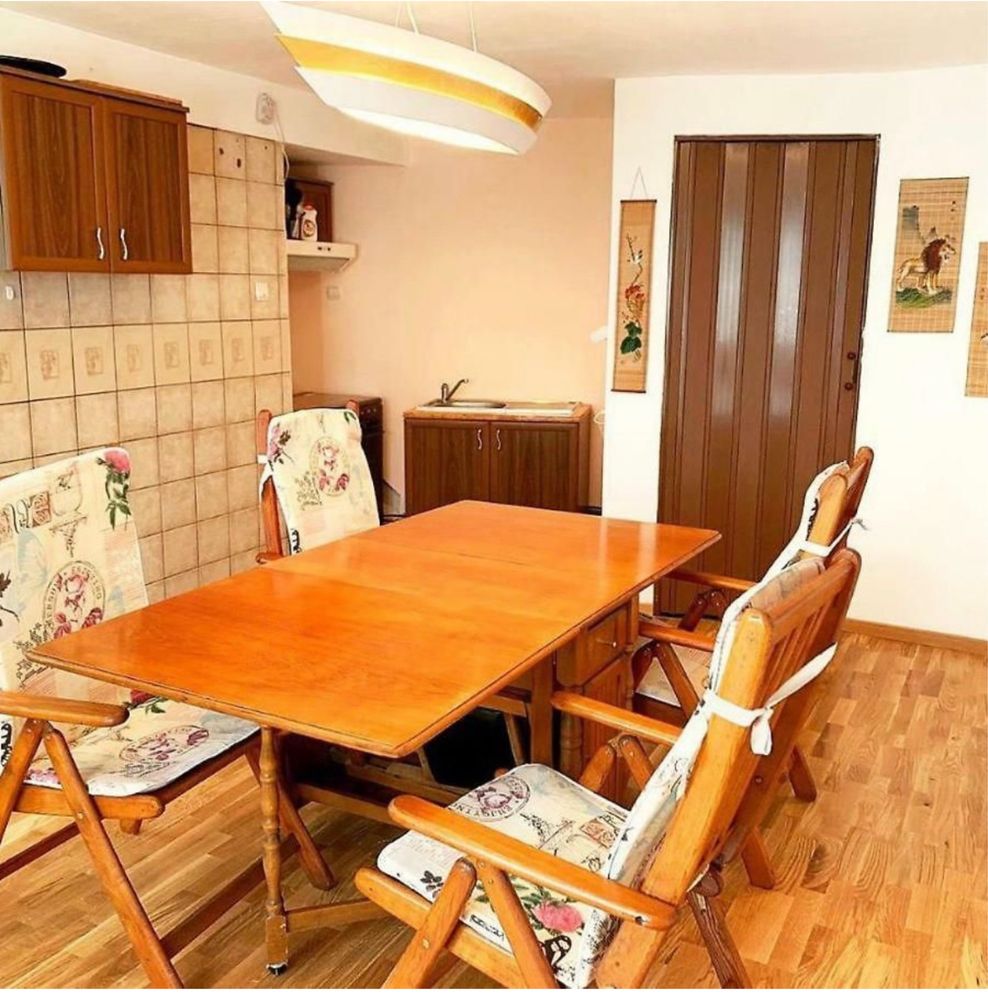 Casa in zona ultracentrala (langa hotel Tolea) 350+ mp
