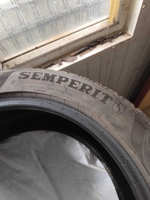 Зимни гуми Semperit 245/45/18