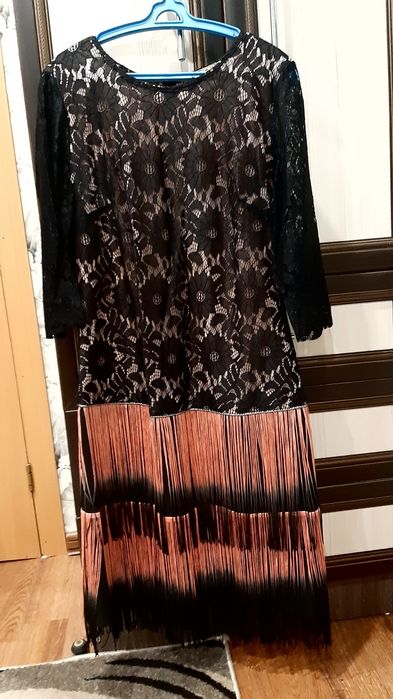 Продам платье нарядное