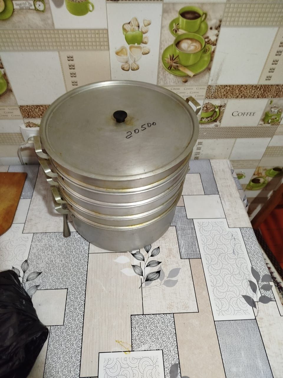 Продам большую советскую мантоварку
