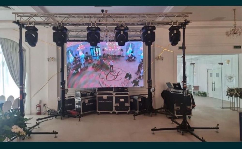 Dj-Mc,Scena,Ecran Led,Schela de Lumini,Sonorizare,PistoaleCO2 Band-uri