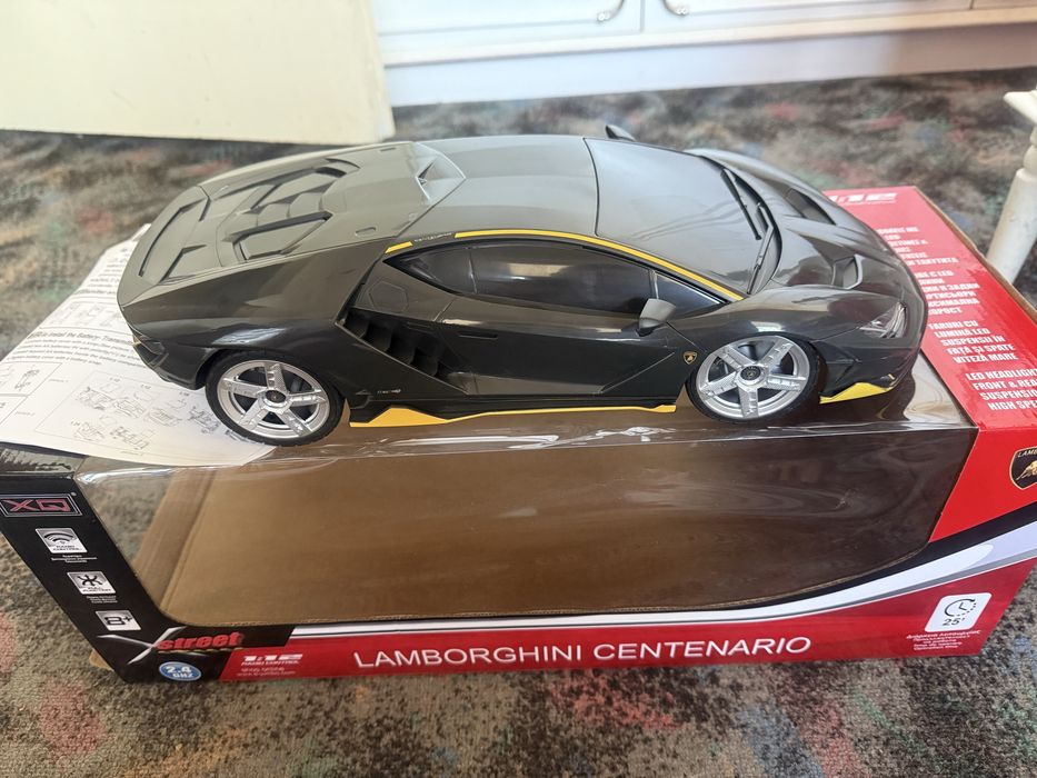 Спортна кола с безжично дистанционно