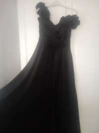 Rochie neagra cu corset, model deosebit