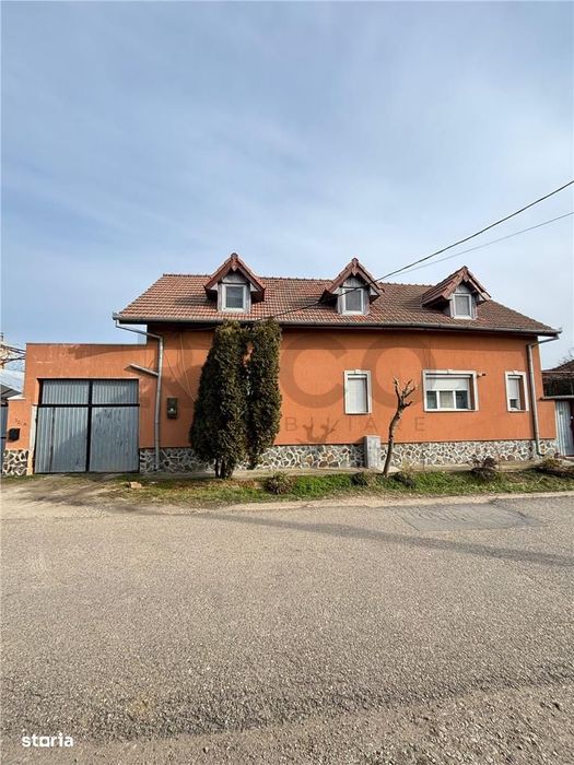 RECO Casa Santion cu teren mare