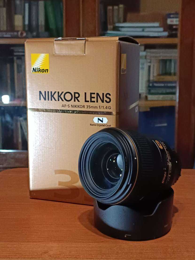 Объектив Nikon 35mm f/1.4G AF-S Nikkor
