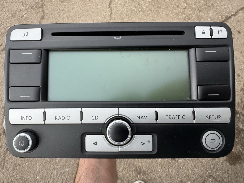 Оригинален CD/ MP3 radio player с navi за VW golf5/ plus Top !!!