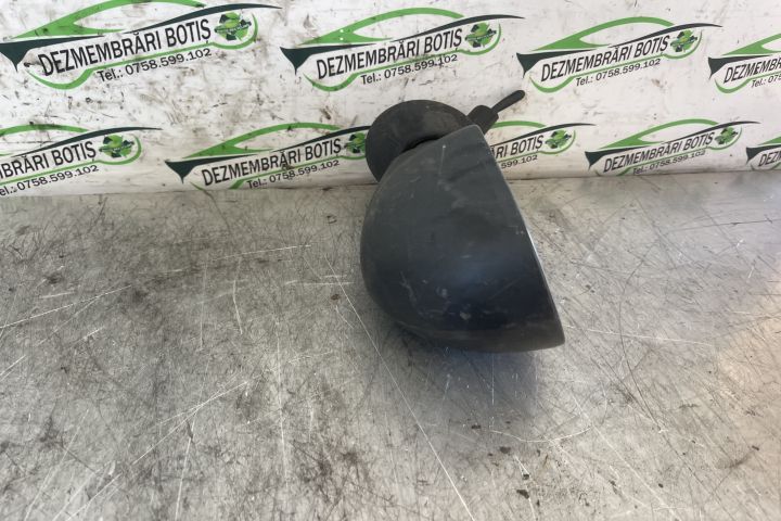 Oglinda stanga manuala E20103017 / E2 0103017 Dacia Logan prima gener