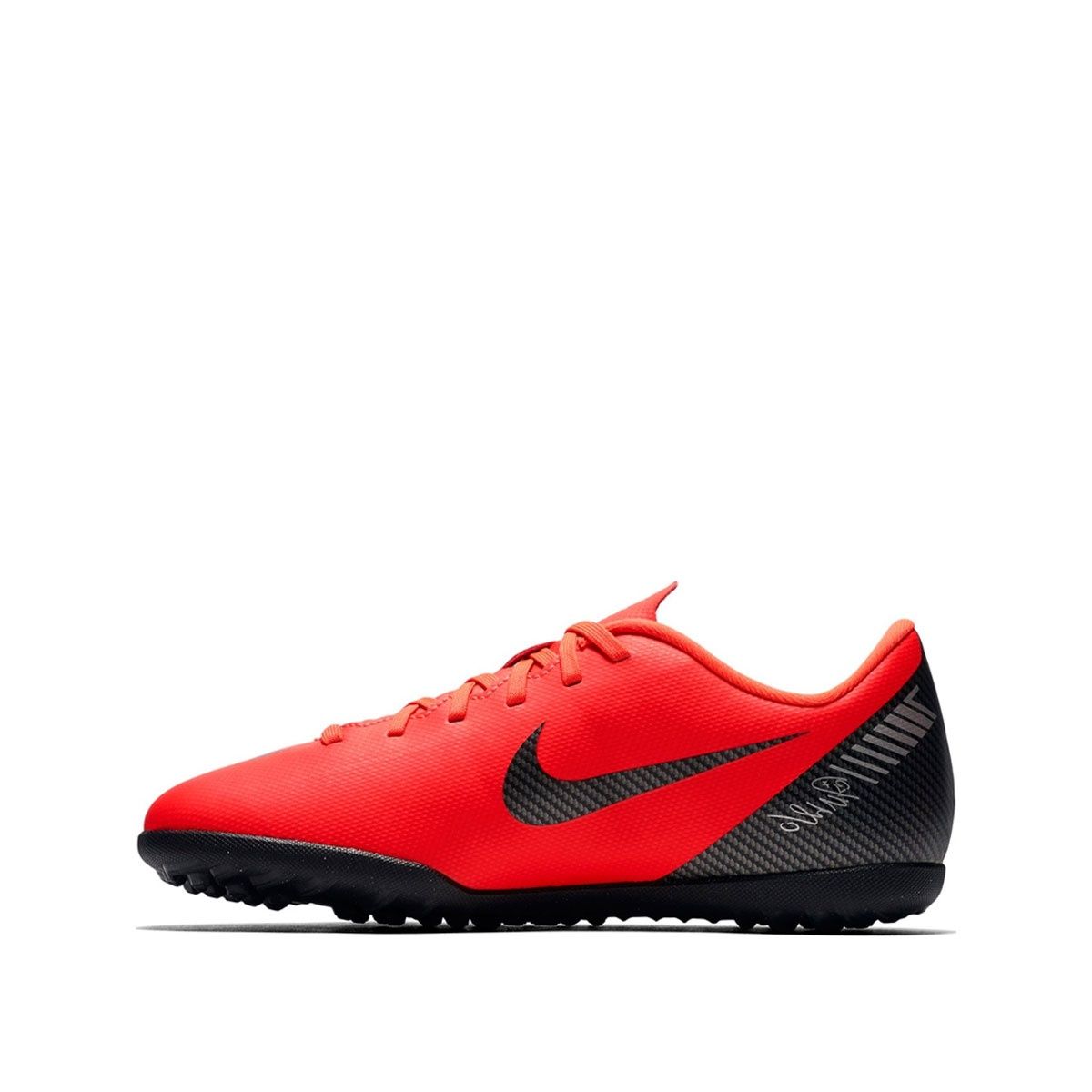 (38н.) Обувки Nike за футбол