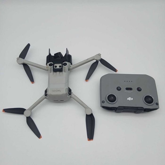 Дрон DJI Mini 3 Pro