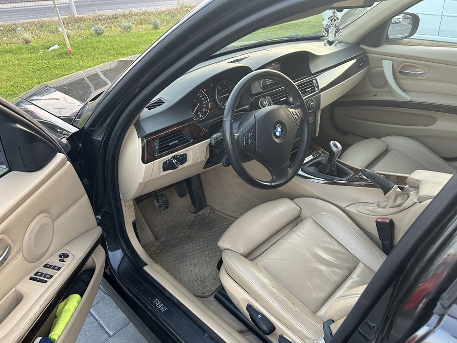 BMW Seria 3 E90 LCI