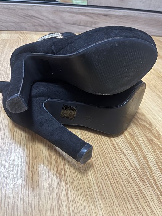 Botine superbe Marimea 37