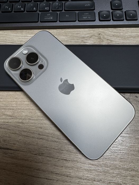 Iphone 15 pro, 128 GB, Titanium
