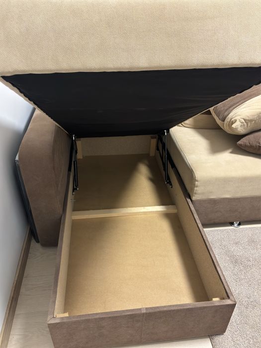 Canapea modulara tip coltar