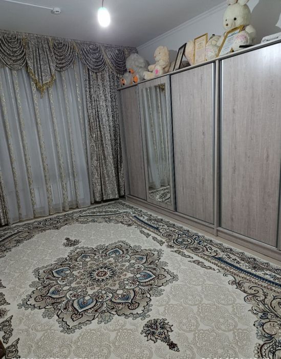 Срочна 16 етажка да 1 етажида 3 х квартира сотилади