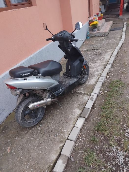 Vând kymco 50 4t