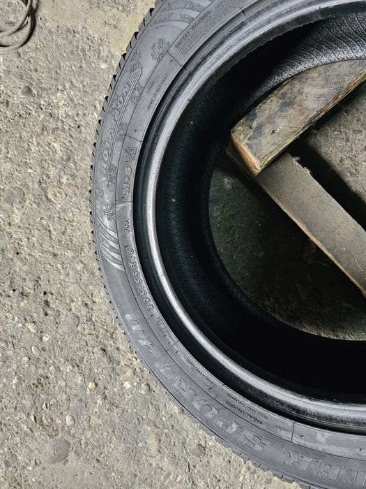 2 anvelope iarna 225 55 16 Dunlop