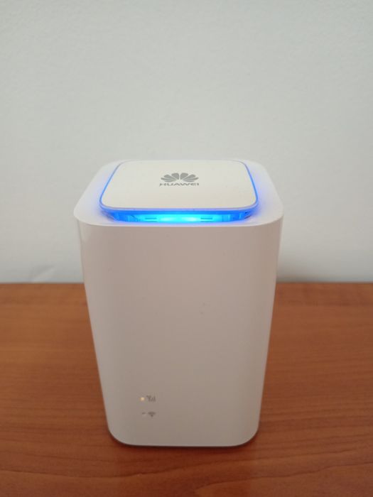 Router Huawei wireless cu cartelă sim sau direct pe cablu