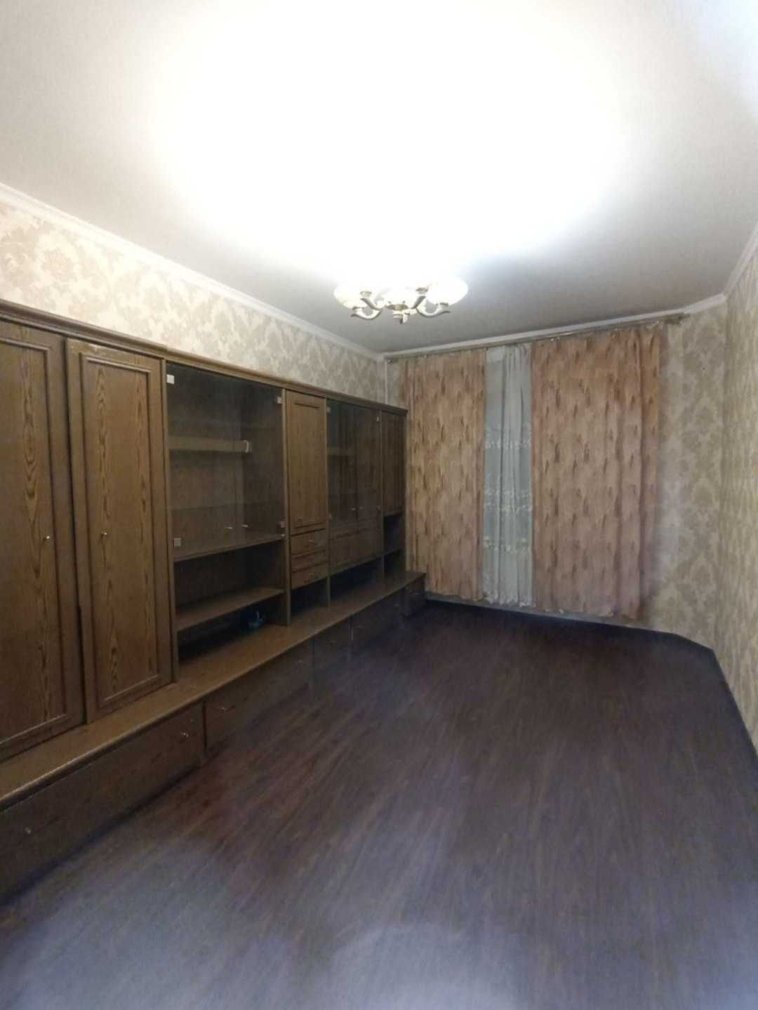 Yunusabad 14 kvartal 1 xona 2 etaj sotiladi ipoteka ga xam