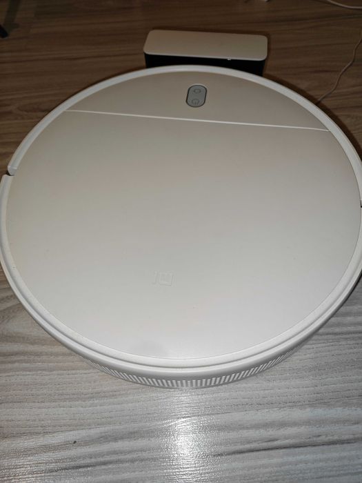 Робот прахосмукачка Xiaomi Mi Robot Vacuum Mop Essential