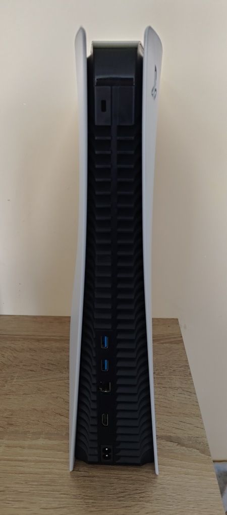 Playstation 5 + 2TB