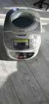 Vand Multicooker Tefal cutie completa, foarte putin folosit