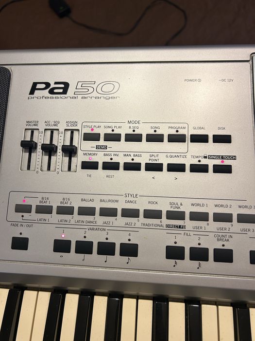 Синтезатор KORG PA50