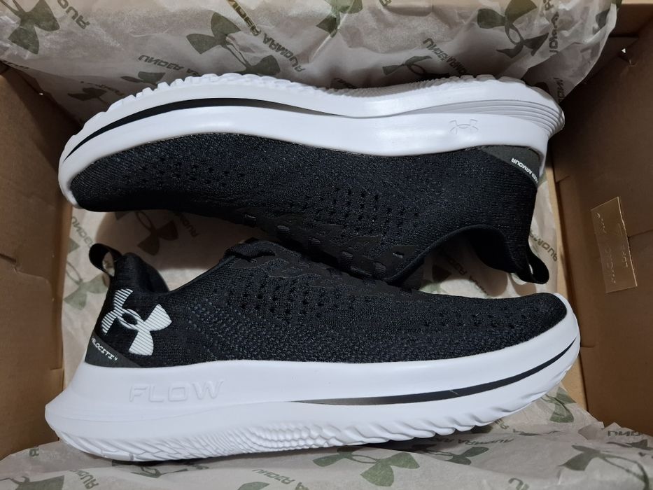 Under Armour Velociti 4