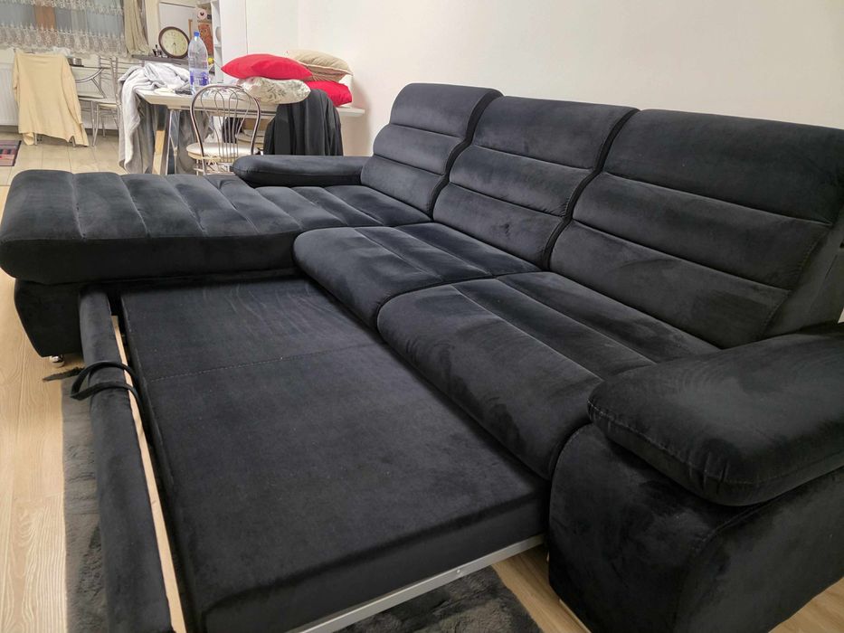 Canapea extensibilă modernă, neagră – stare impecabila