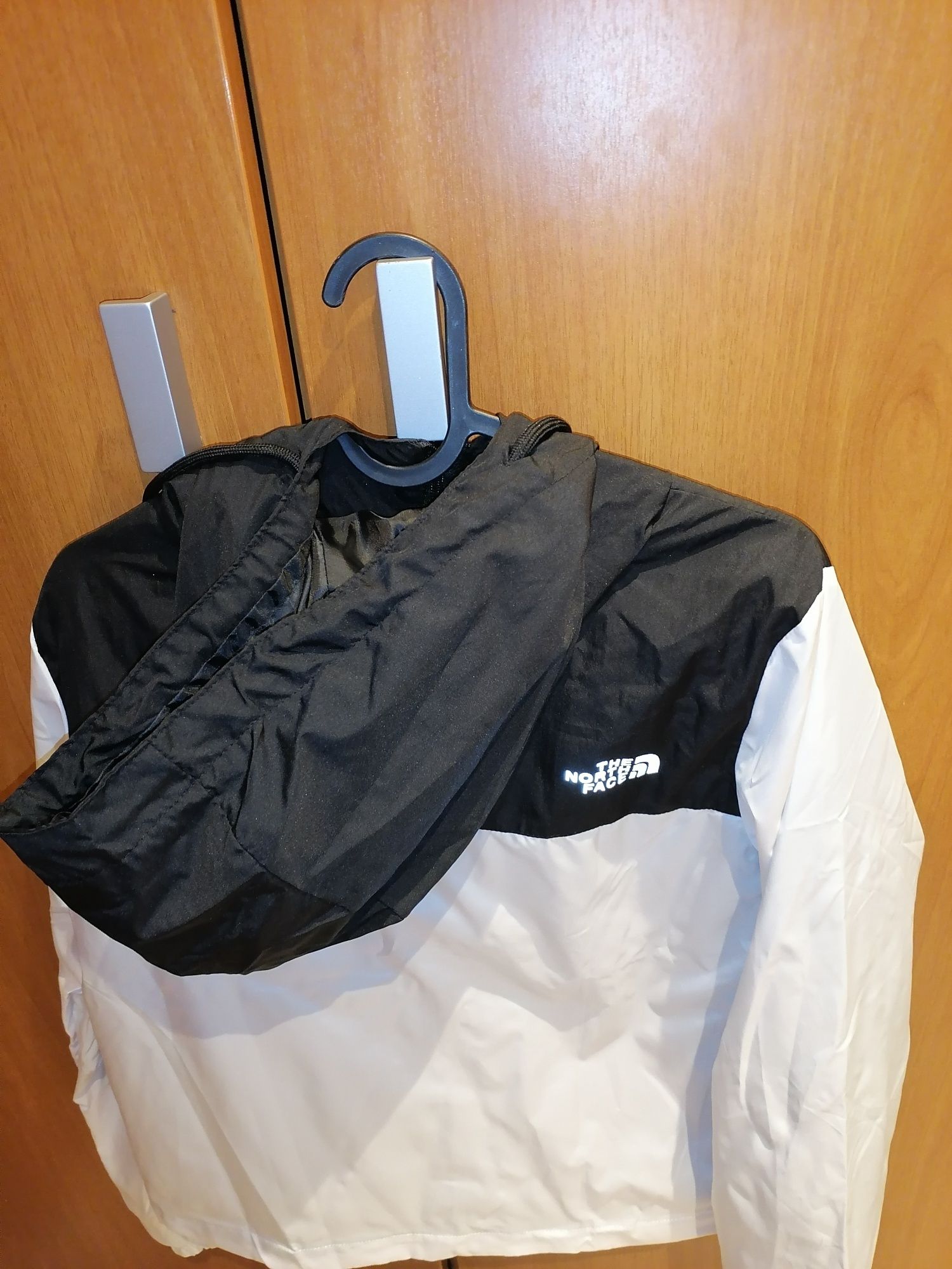 Ново дамско горнище бяло, черно The North Face размер S, M, L