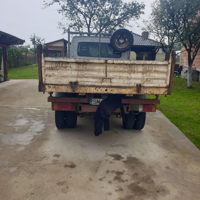 Camioneta de vânzare