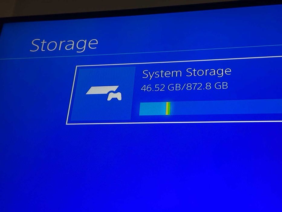 Sony PlayStation 4 Slim 1TB, FIFA 18, 2 джойстика