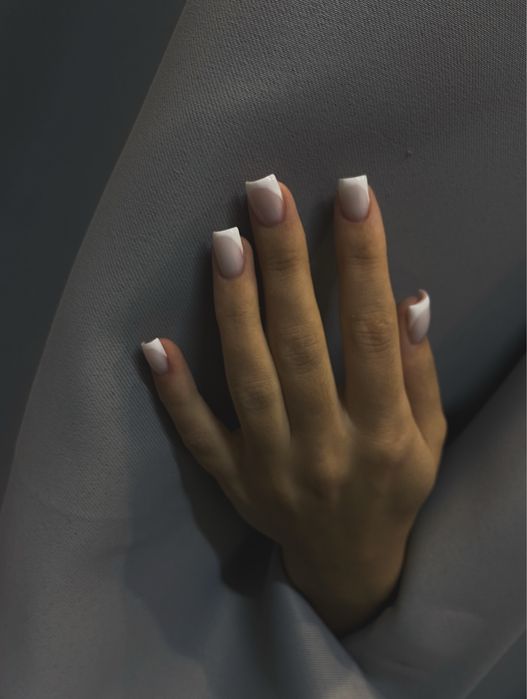 Маникюр наращивание ногтей