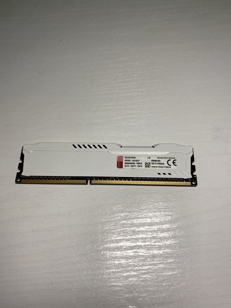 Ram hyperx 4 gb ram ddr3 1600 MHz
