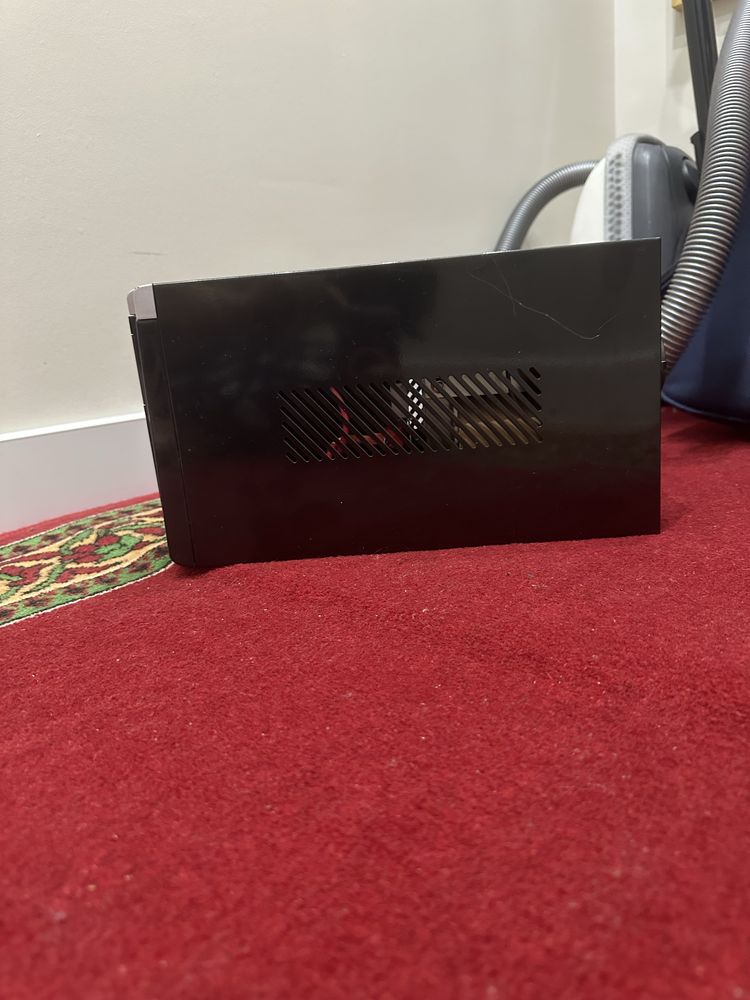 Продается УБП UPS SVC V-1500F-LCD бесперебойного питания