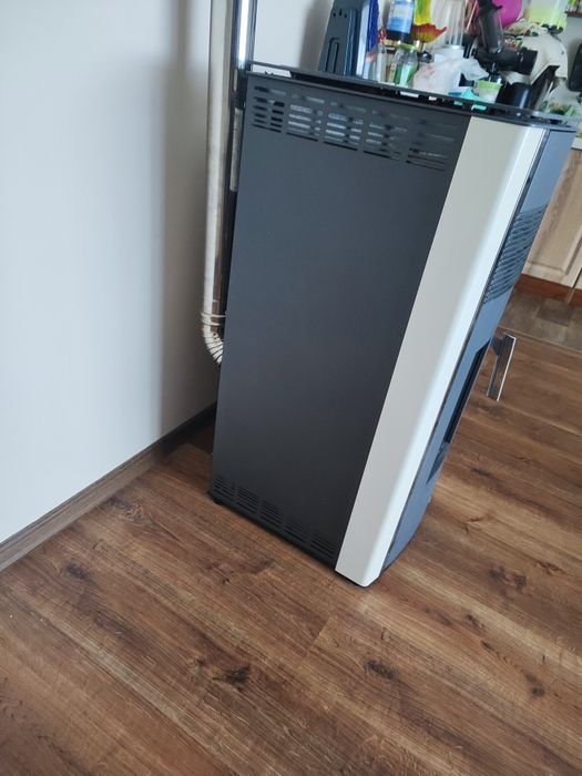 Пелетна камина Alfa Plam LUCA 8.5 kW – като нова