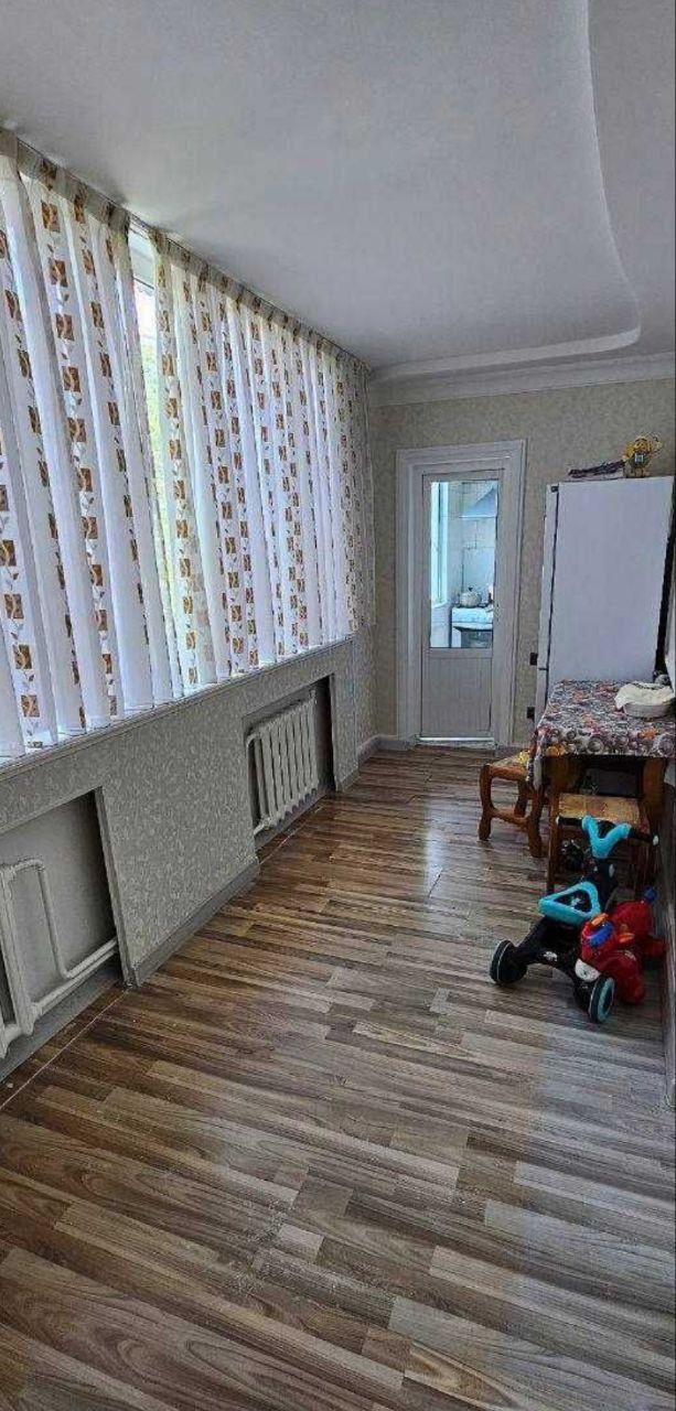 Продаётся 3/3/4 Генерала Петрова