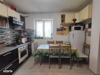 Apartament 3 camere decomandat la 2 minute de Stb