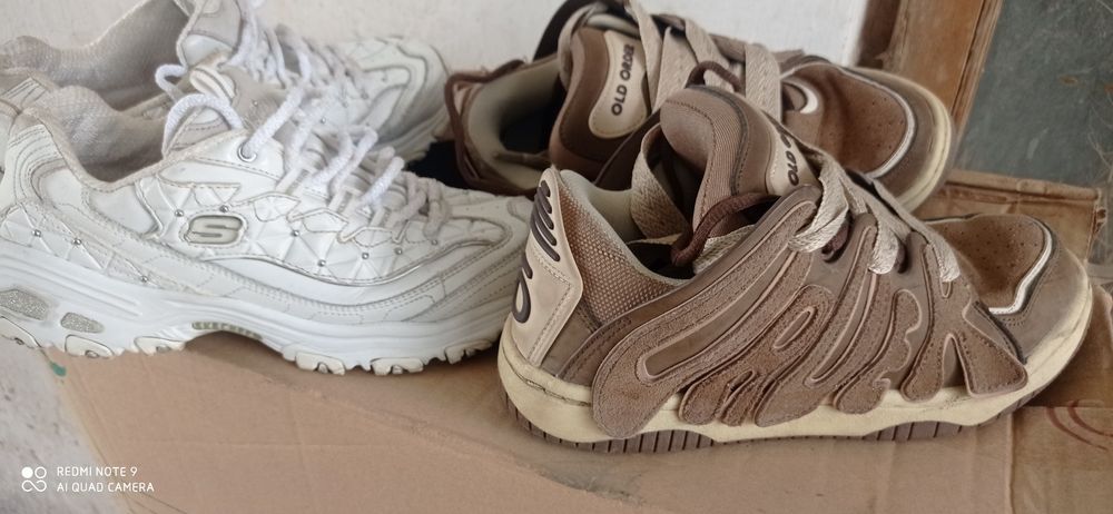 Срочно Кроссовки 37 размер