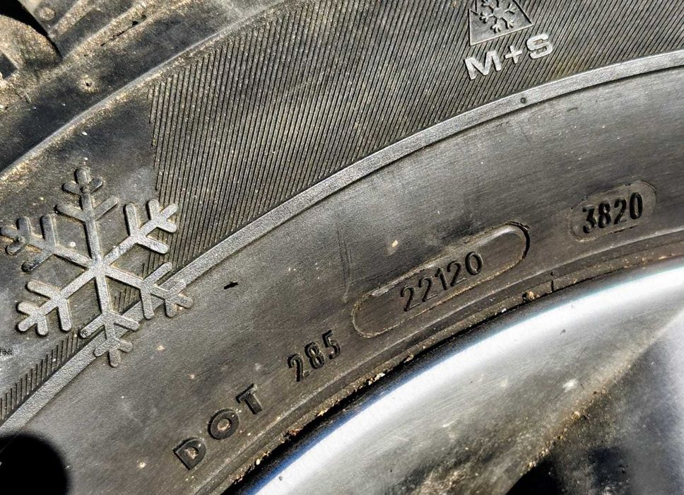 Зимни Гуми с Джанти за Нисан X-Trail - 215 / 65 / R16