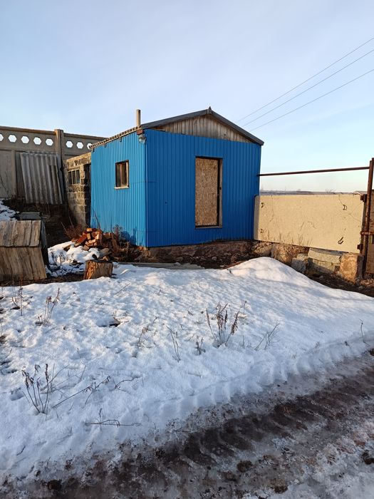 Продам стеновые плиты сторожевой домик