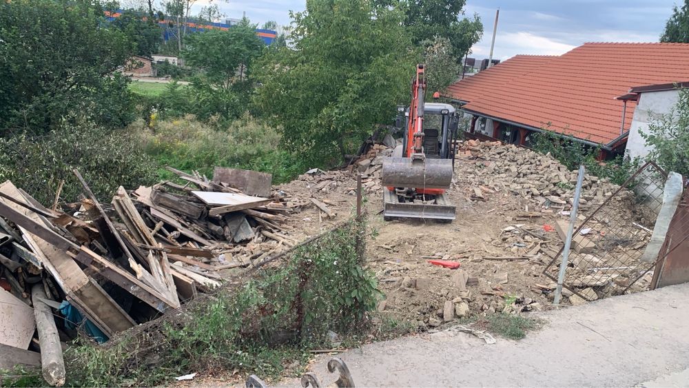 Lucrari Miniexcavator 2 T - 3.5 T Excavari Sapaturi Demolari Transport