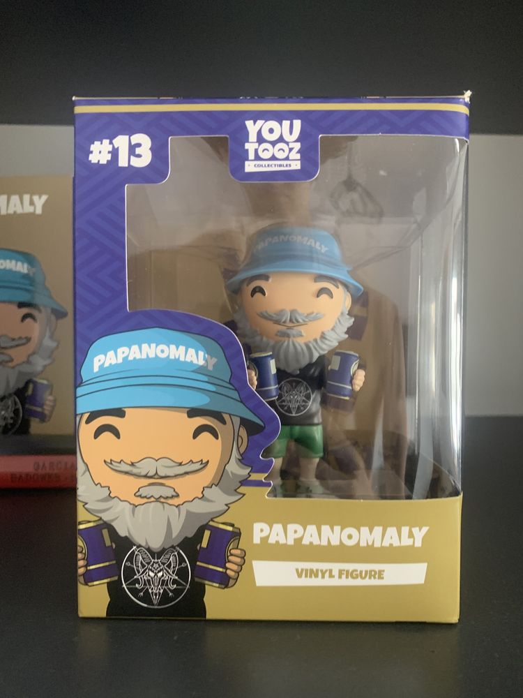 Figurina Papanomaly Youtooz Editie Limitata